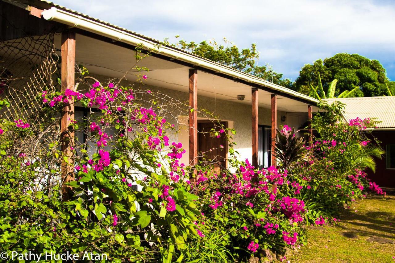 Kahina Lodge Hanga Roa Exterior photo
