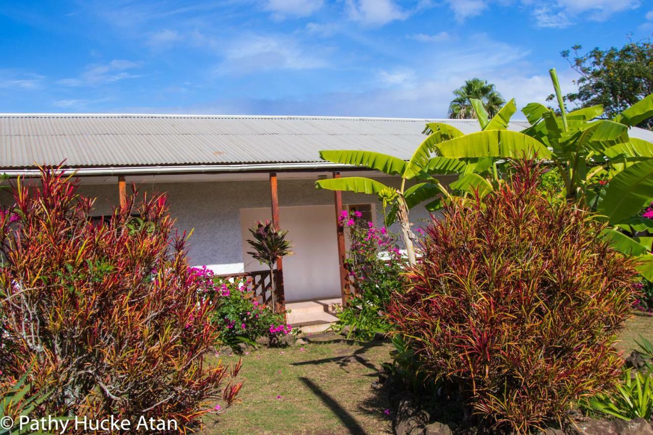 Kahina Lodge Hanga Roa Exterior photo