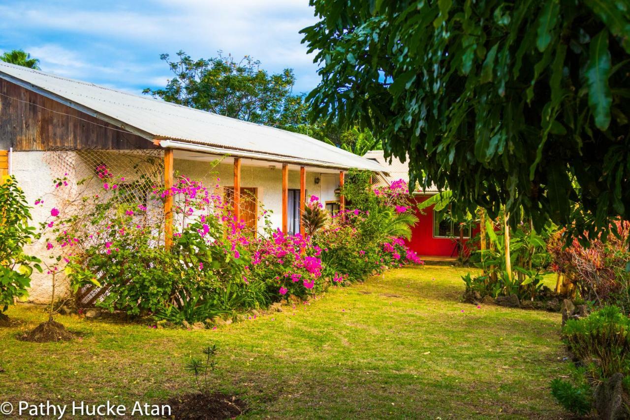 Kahina Lodge Hanga Roa Exterior photo